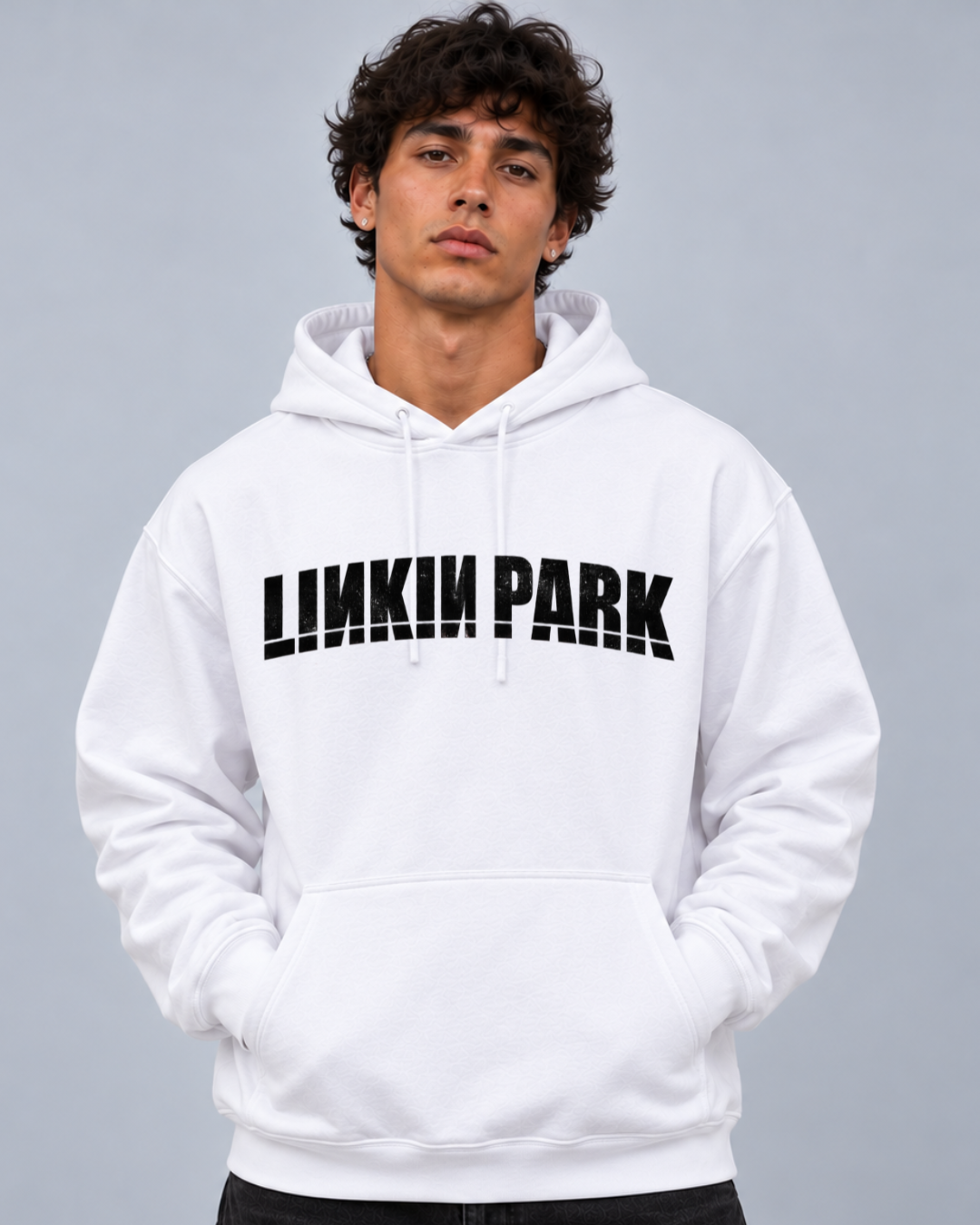 
Hoodie Linkin Park Hybrid Theory branco vestido em modelo, frente com lettering ao peito - Sudrops