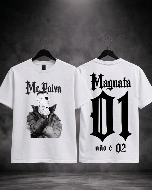 T-shirt Mc Paiva Edição de Fã branca - detalhe frente e costas - SuDrops