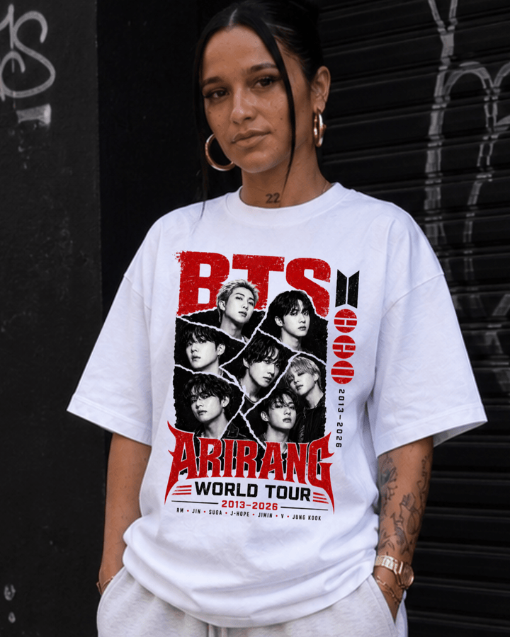 T-Shirt BTS Arirang World Tour 2013 - 2026 Branca - Sudrops