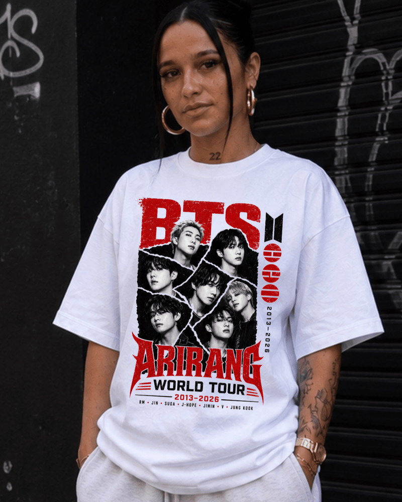 T-Shirt BTS Arirang World Tour 2013 - 2026 Branca - Sudrops
