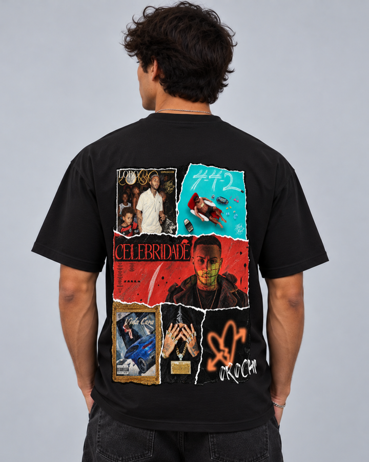 T-Shirt Orochi Discografia preta vestida em modelo, costas com colagem das capas dos álbuns - Sudrops